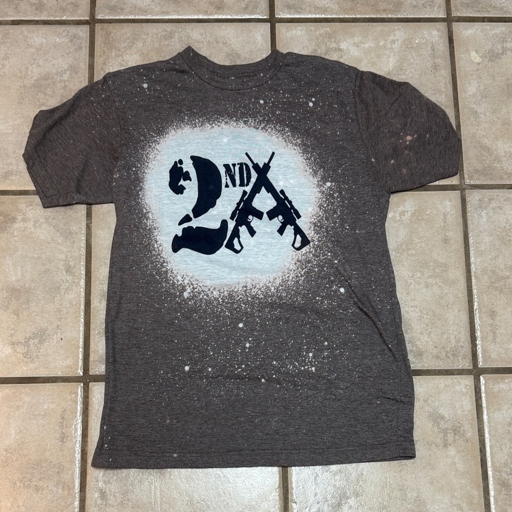 Graphic T-Shirt in Brown